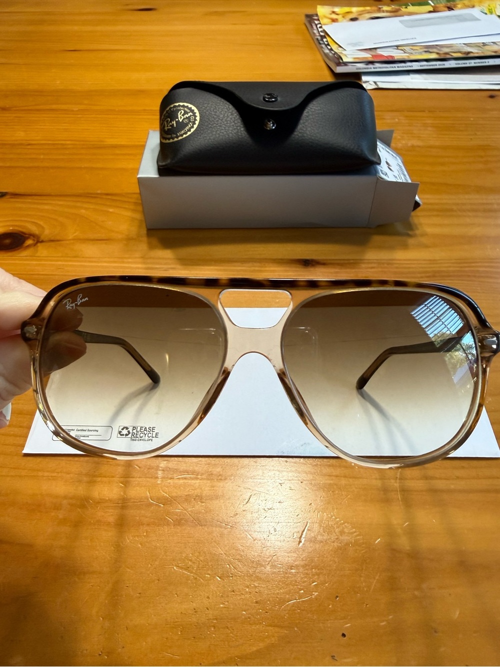 NWT Ray-Ban RB 2198 sunglasses - Brown